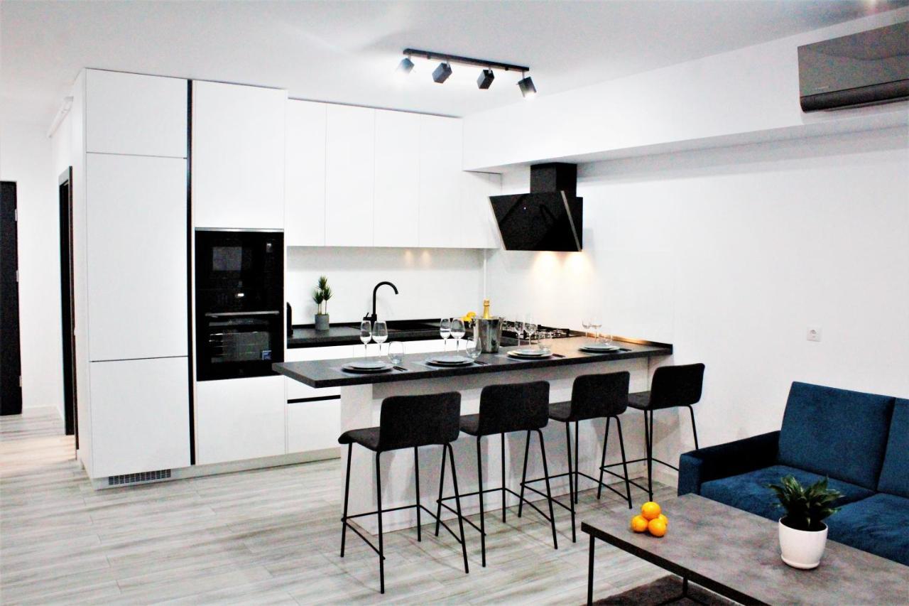 White Vibe Apartment คลูจ-นาโปกา ภายนอก รูปภาพ